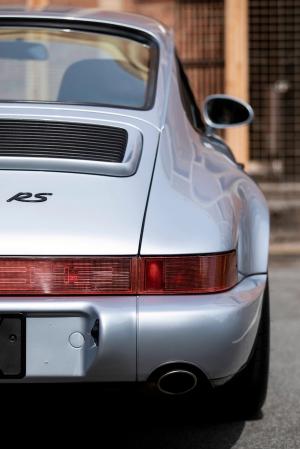 Porsche 911 Carrera RS 3.6 Touring 1992 года  (WW)